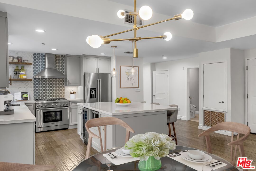 1248 N Laurel Ave Unit: 103