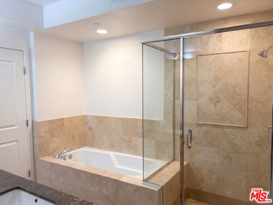 11851 Laurelwood Dr Unit: 105