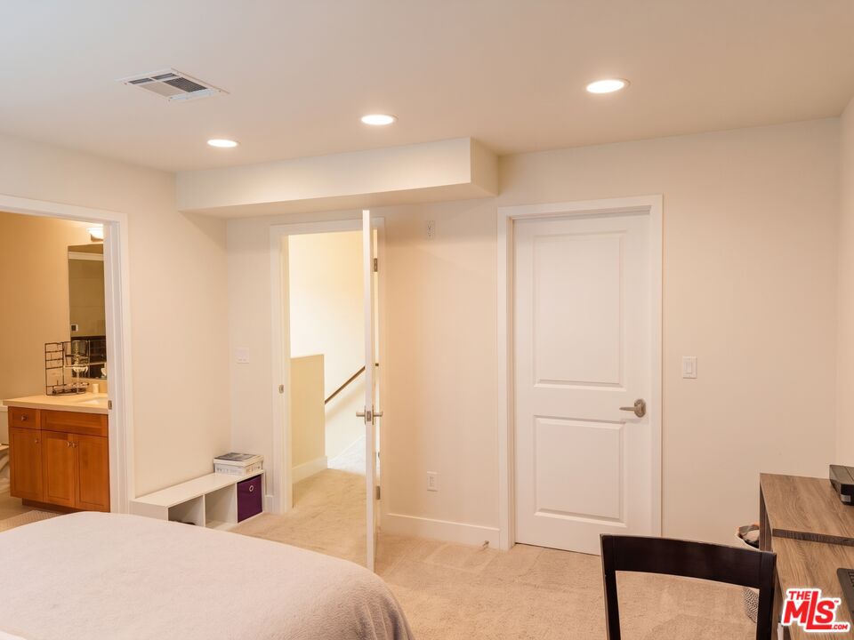 11851 Laurelwood Dr Unit: 105