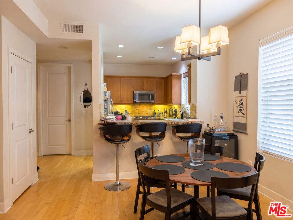11851 Laurelwood Dr Unit: 105