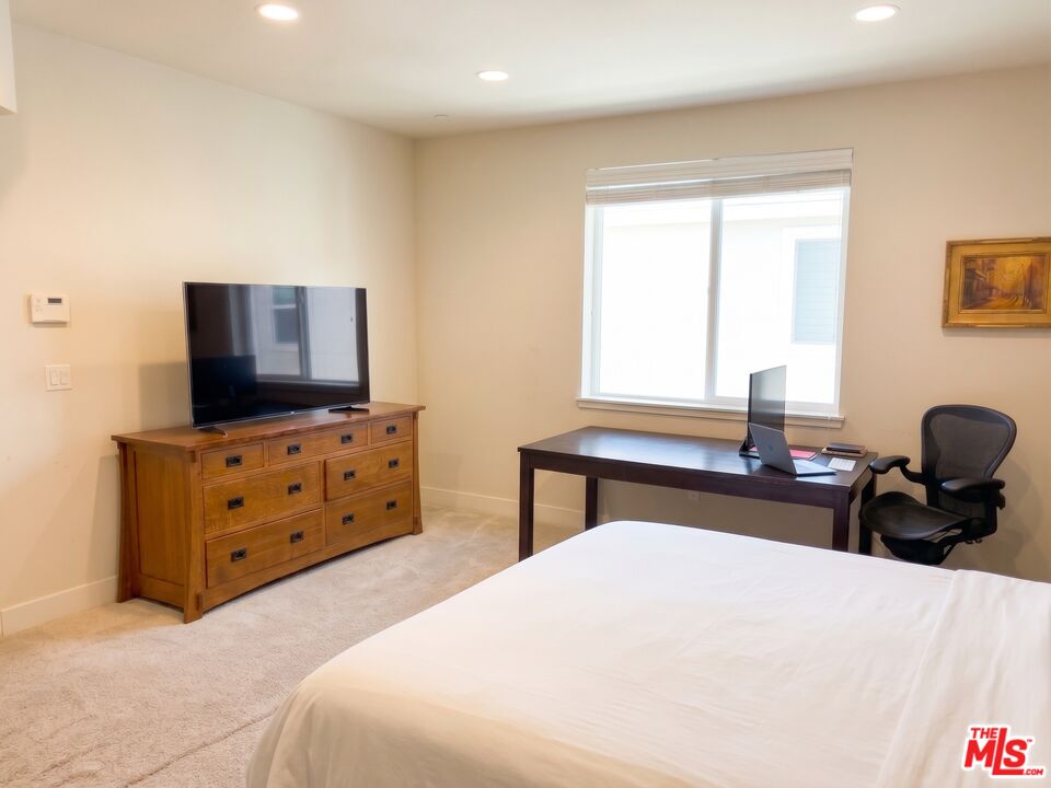 11851 Laurelwood Dr Unit: 105
