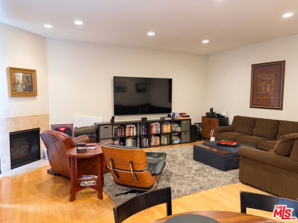 11851 Laurelwood Dr Unit: 105