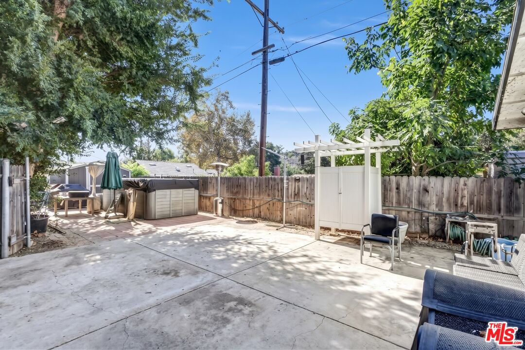 1412 Lake St