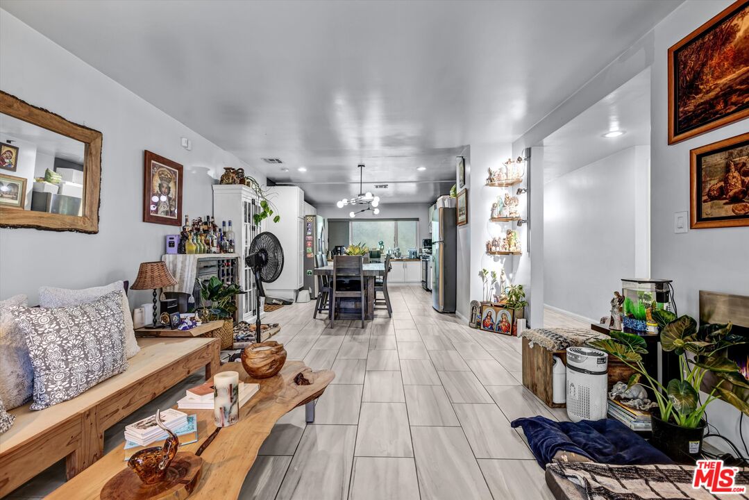 1412 Lake St