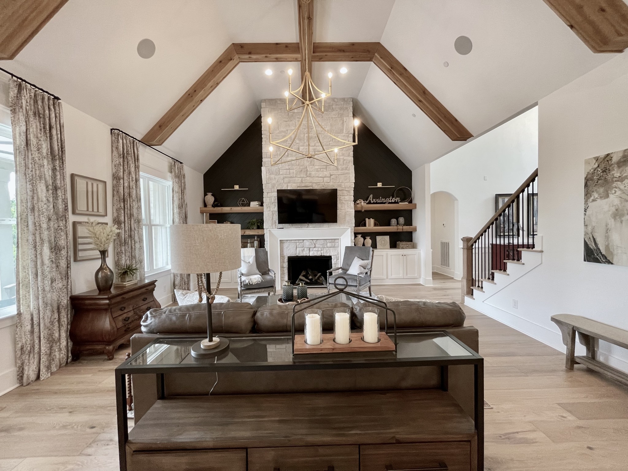 1014 PASADENA DRIVE