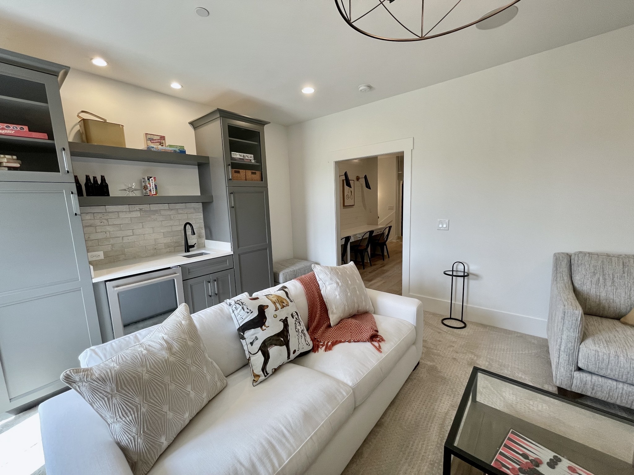 1014 PASADENA DRIVE
