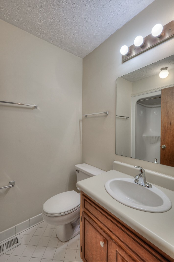 5064 Stillwood Dr Unit: A