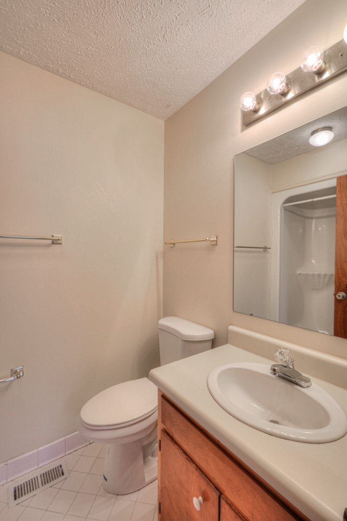 5064 Stillwood Dr Unit: A