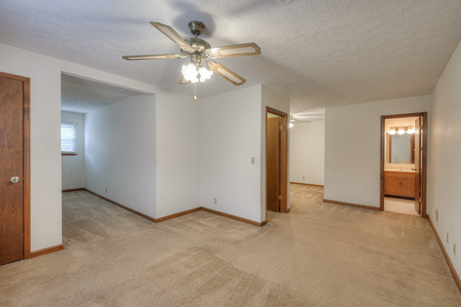 5064 Stillwood Dr Unit: B