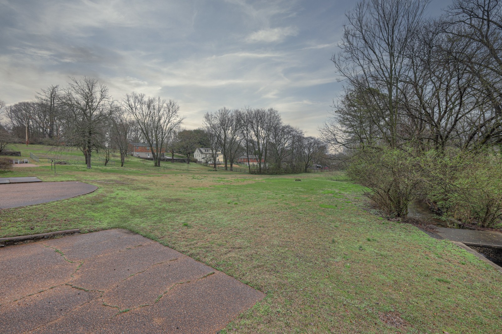 5064 Stillwood Dr Unit: B