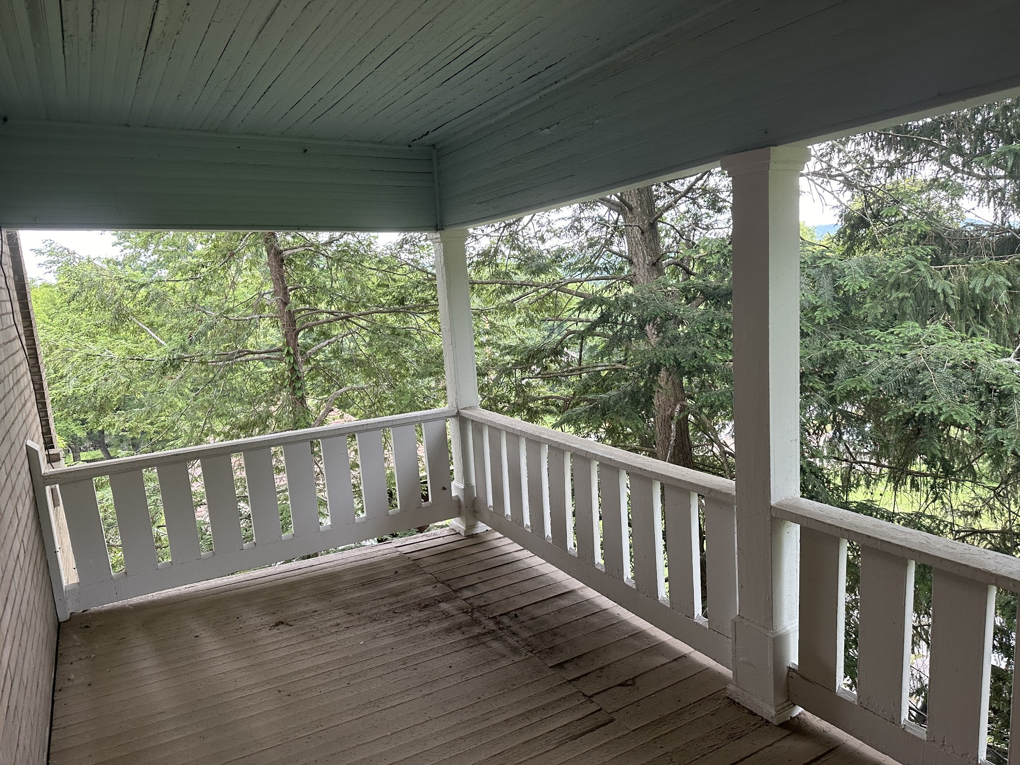 705 Washington Avenue