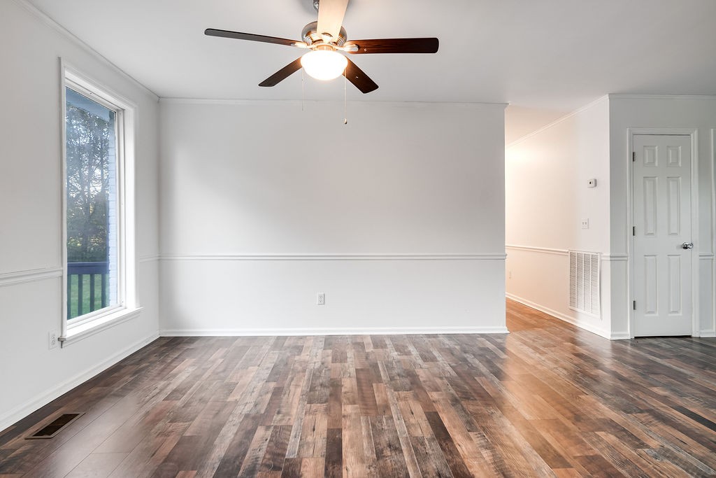 2381 Sylvia Rd