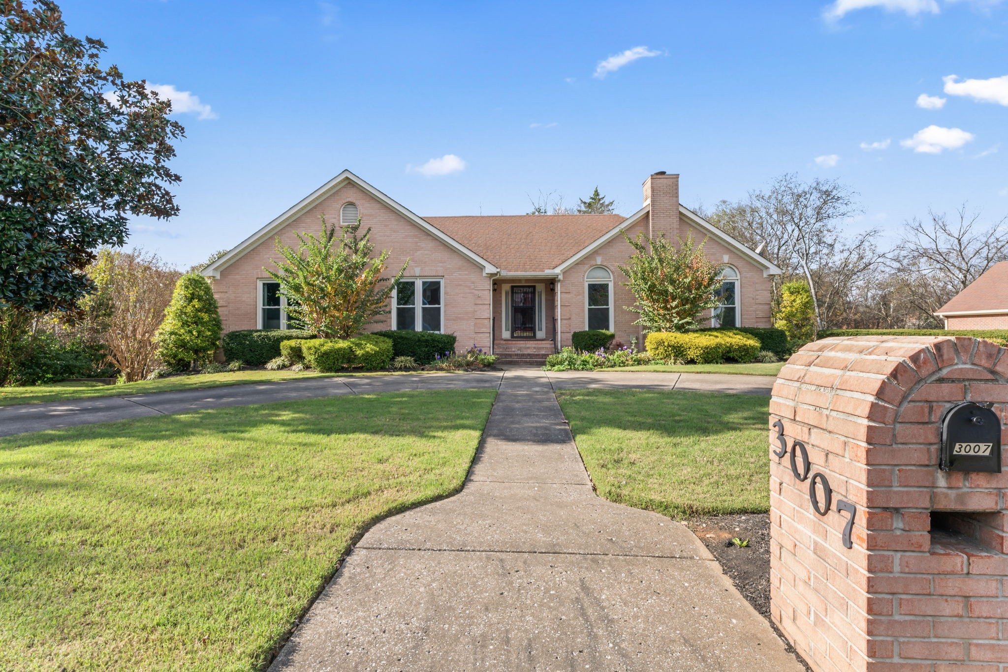 3007 Bowers Ln