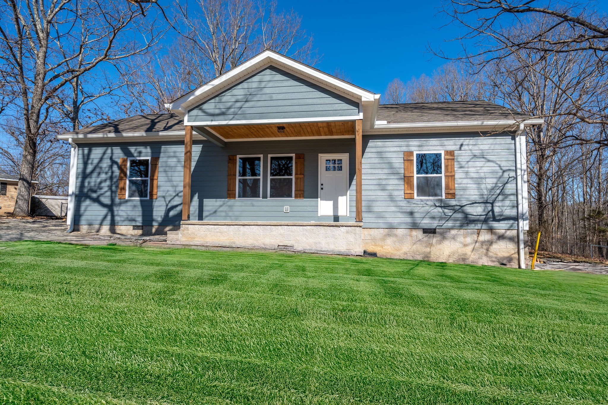 104 Mink Branch Acres Dr