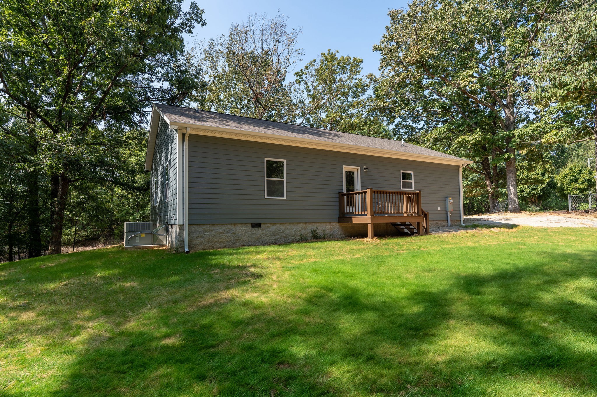 104 Mink Branch Acres Dr