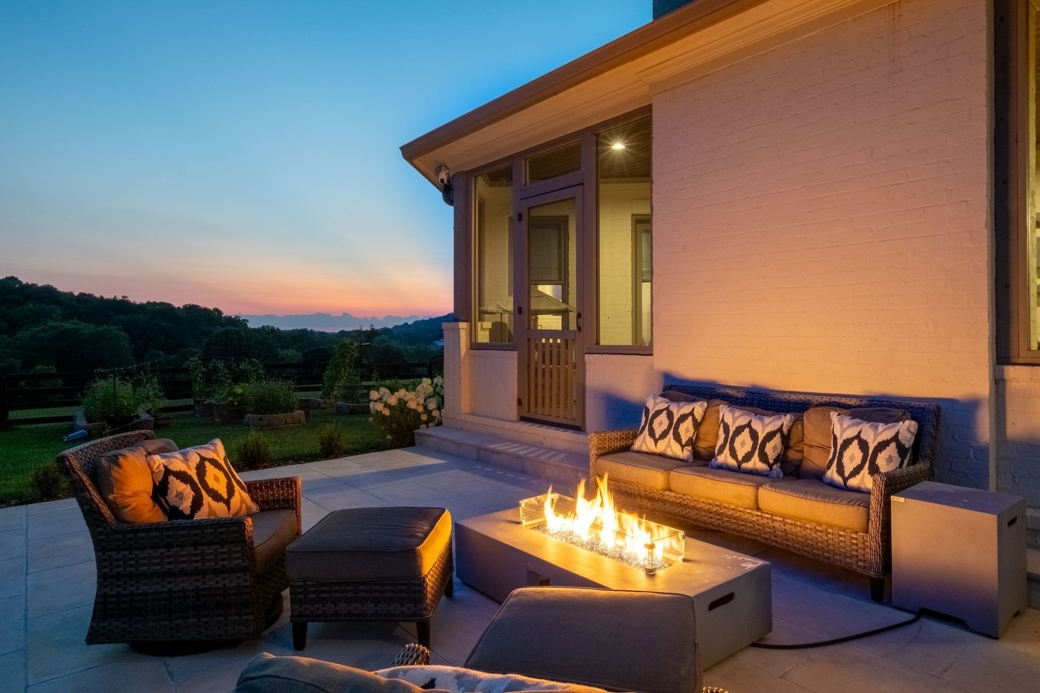 5507 Broken Ridge Hollow Ln