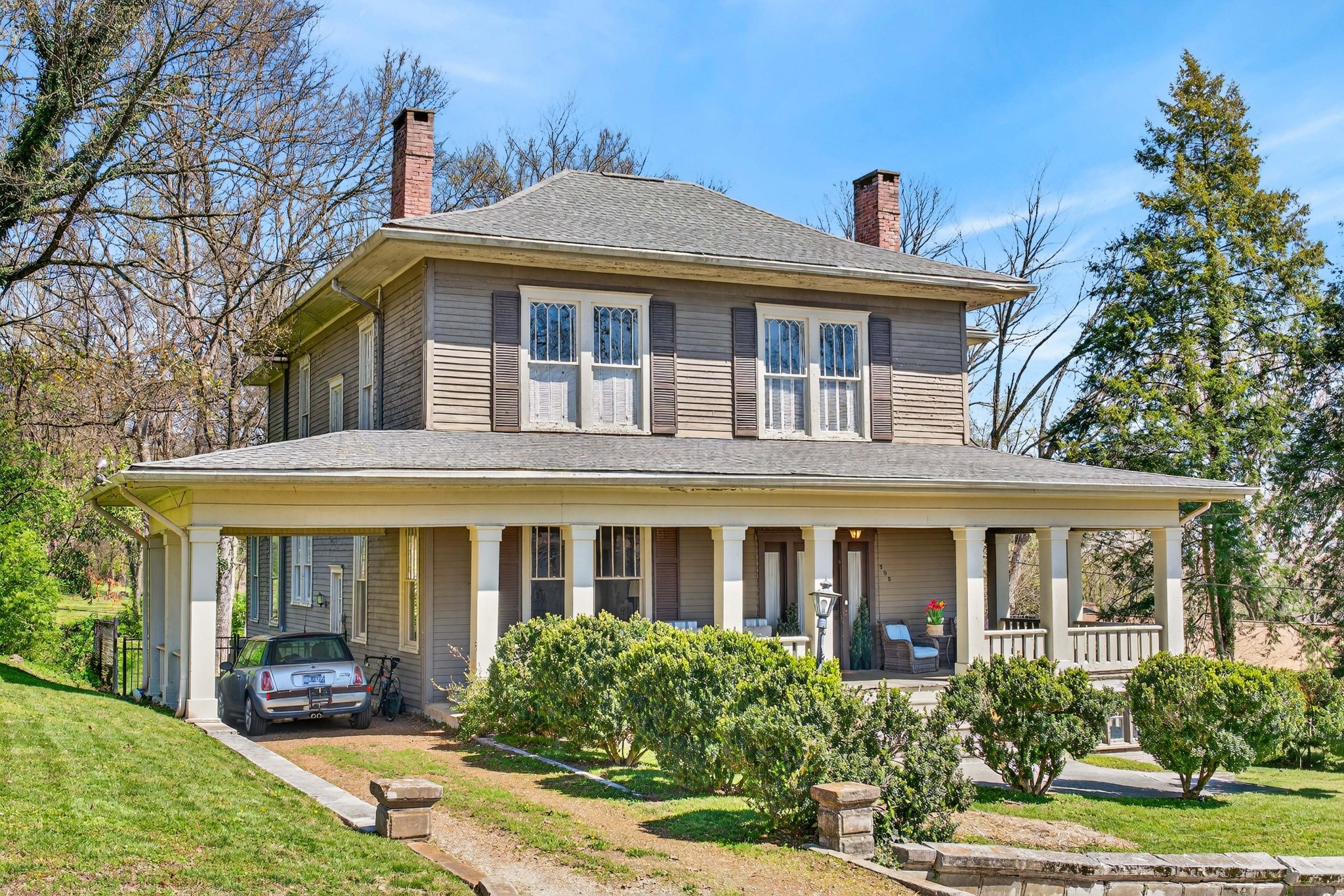 702 Washington Ave