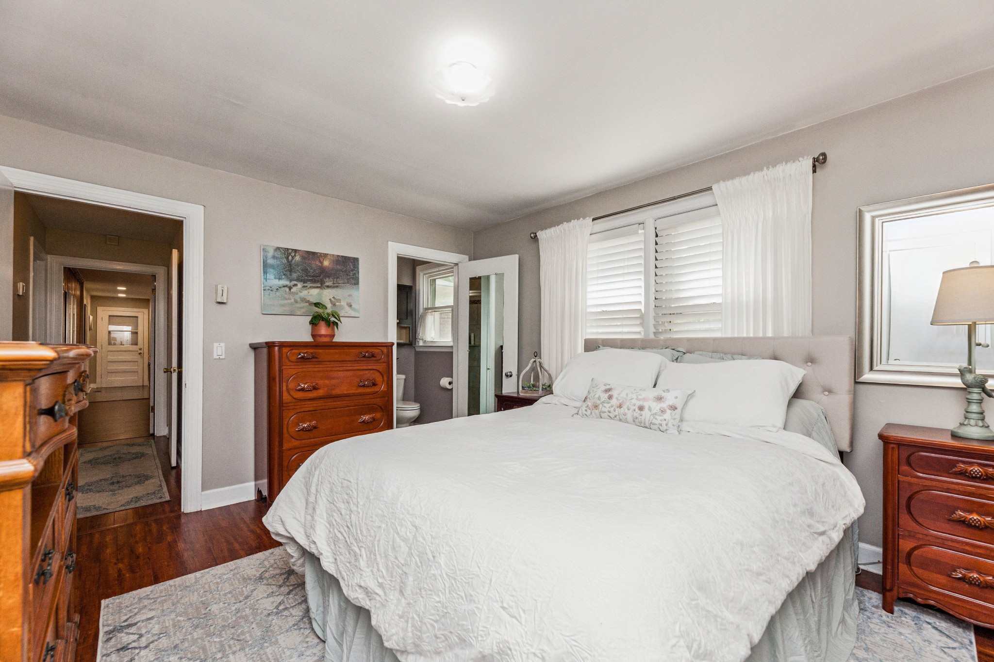 2559 Lakeland Dr