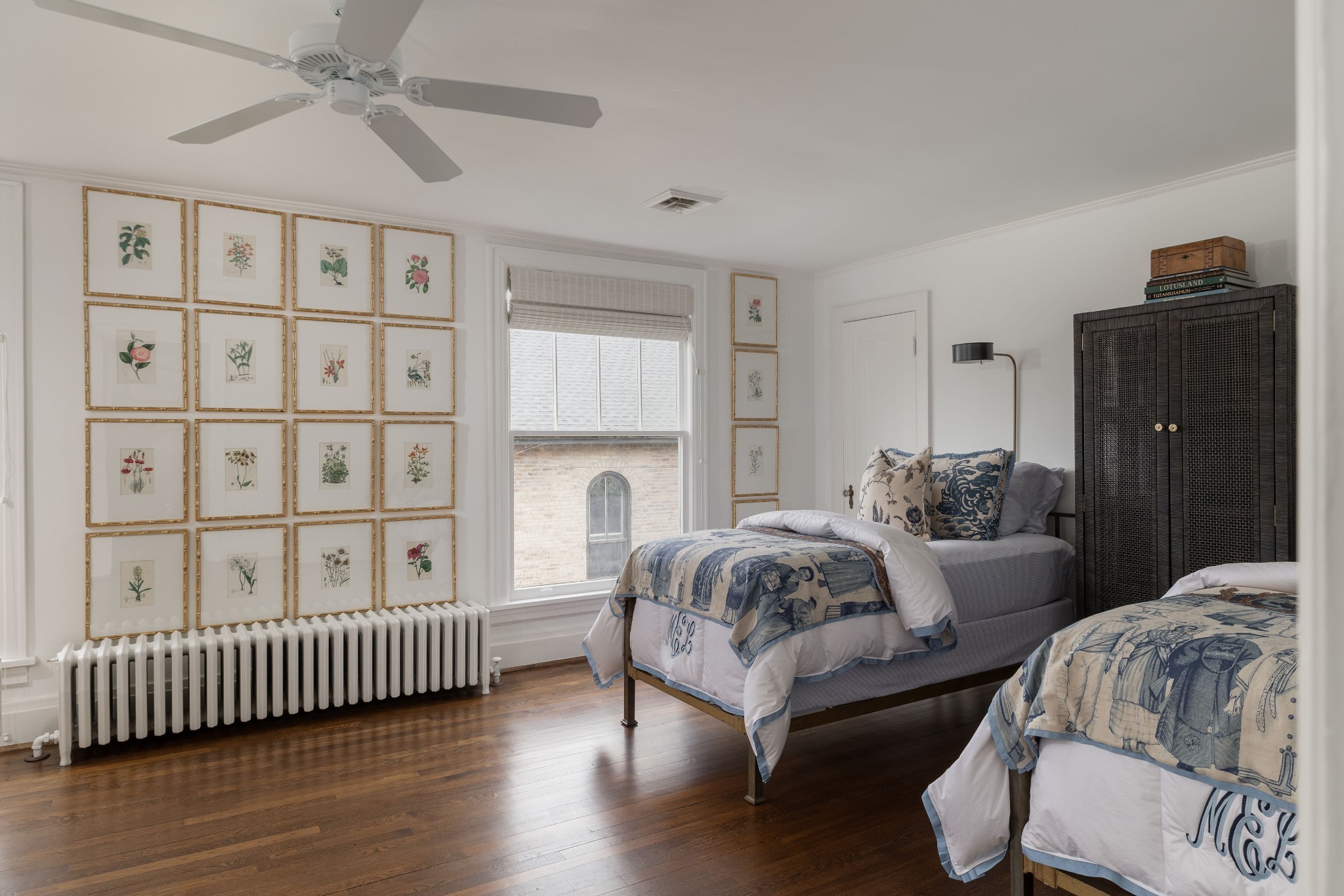 313 W 6th St