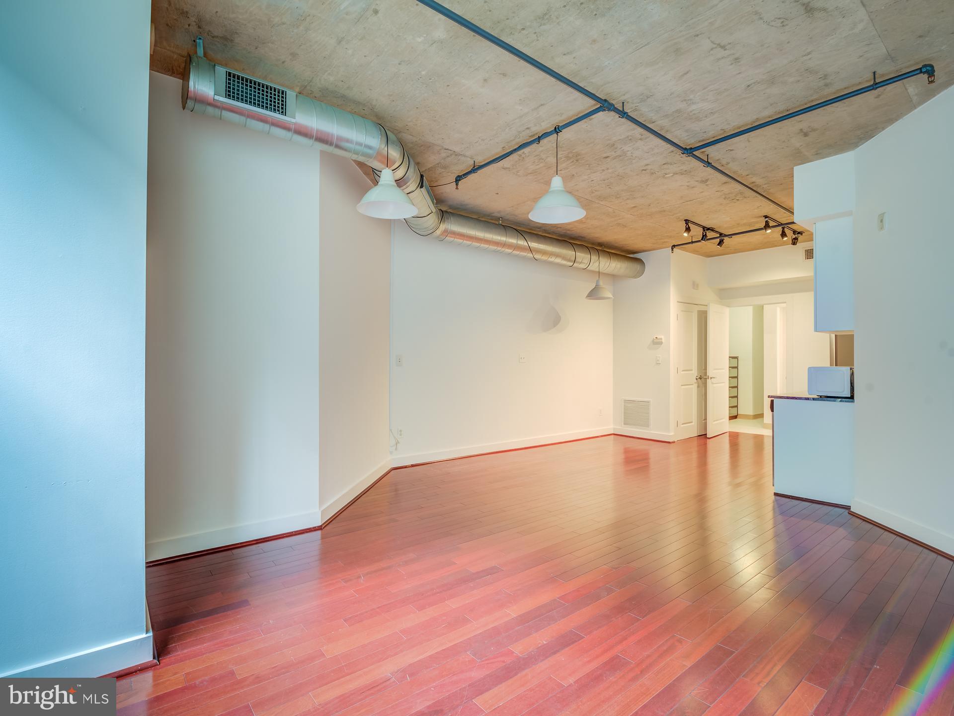 2301 CHAMPLAIN STREET NW T03