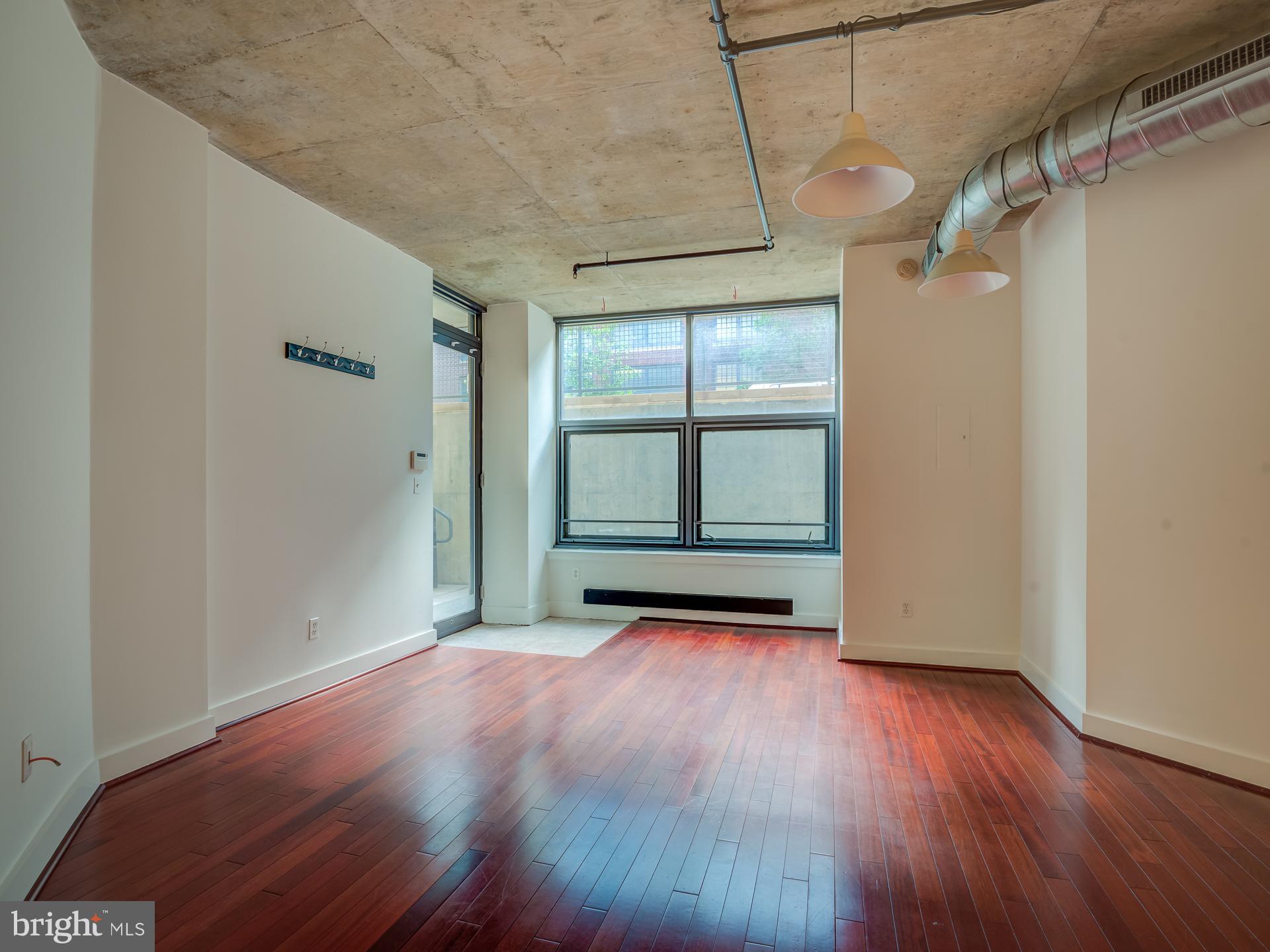 2301 CHAMPLAIN STREET NW T03