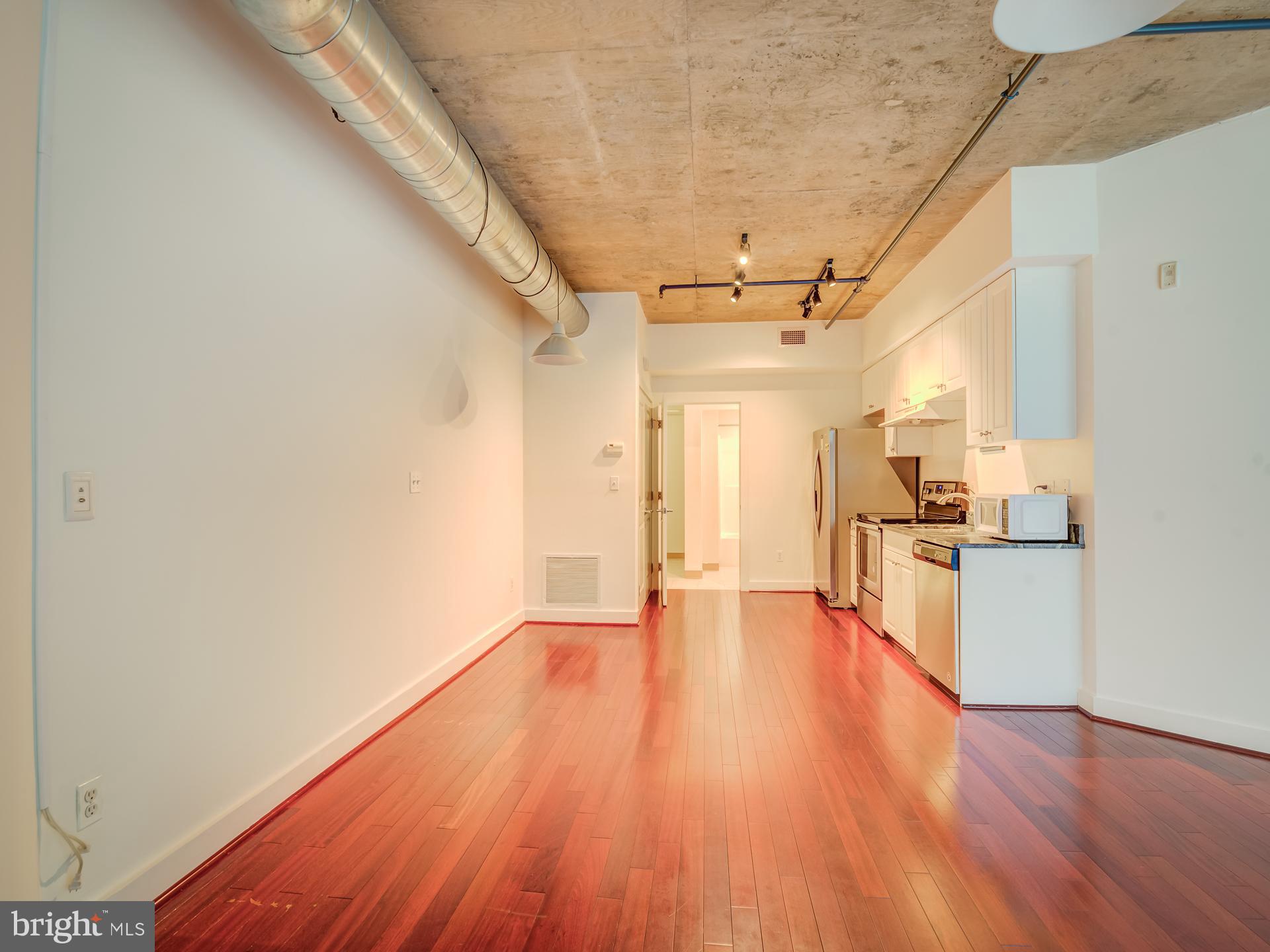 2301 CHAMPLAIN STREET NW T03