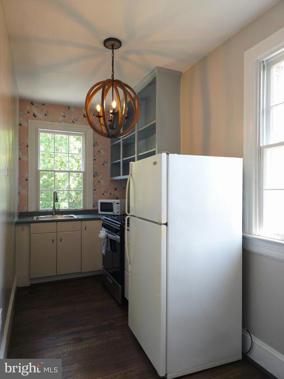 2527 Q NW Unit: 204