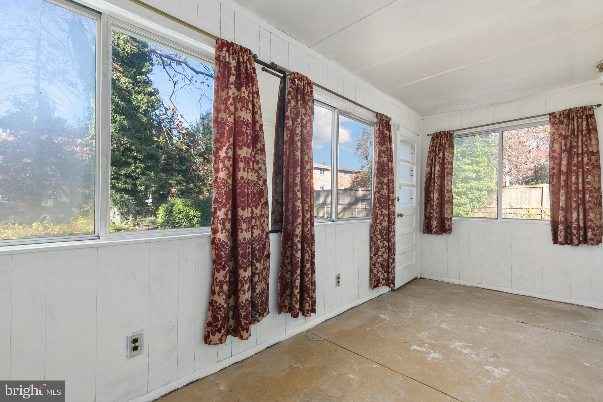 1010 SOMERSET DRIVE