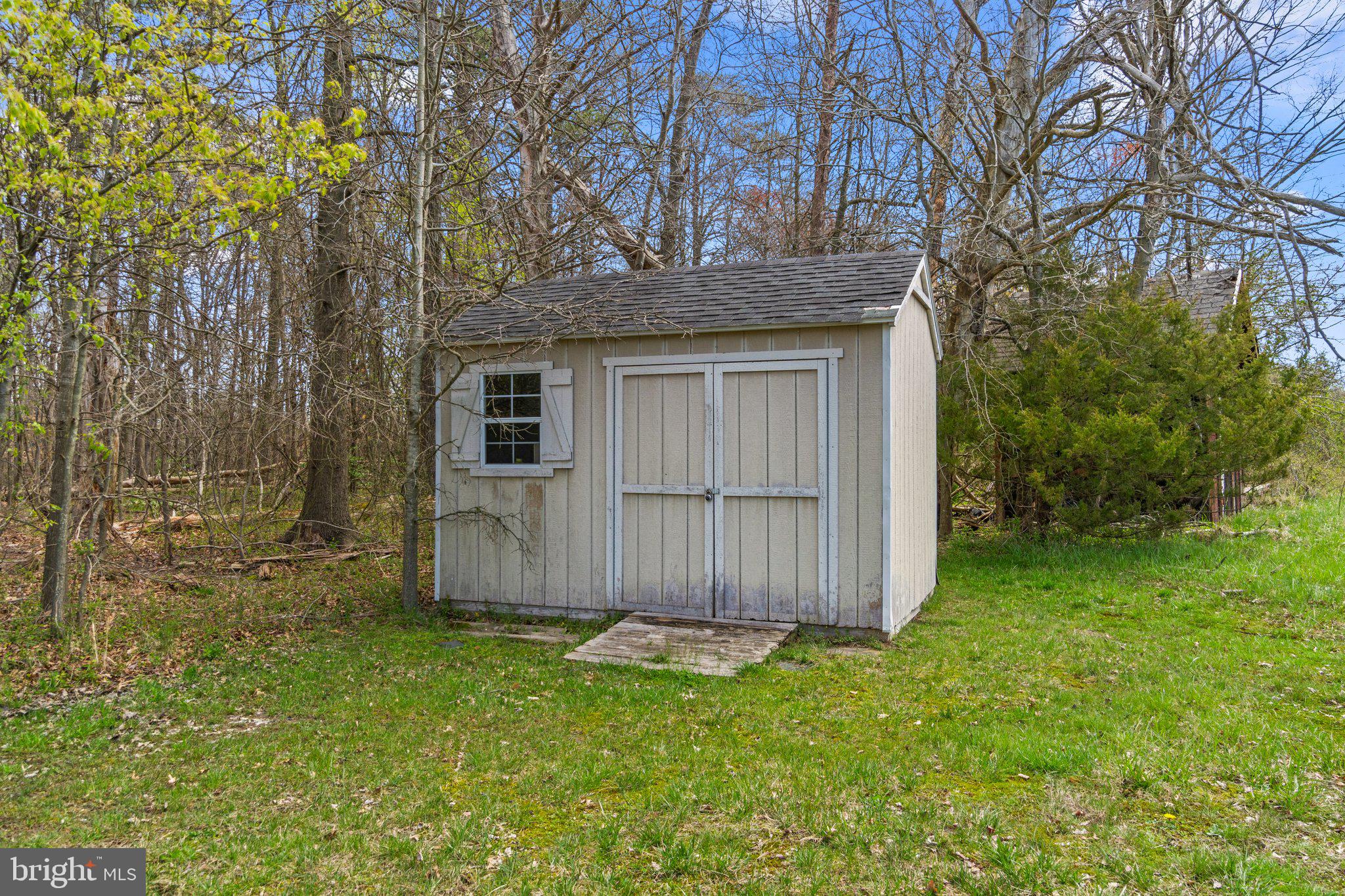 7190 CEDAR WINDS FARM LANE