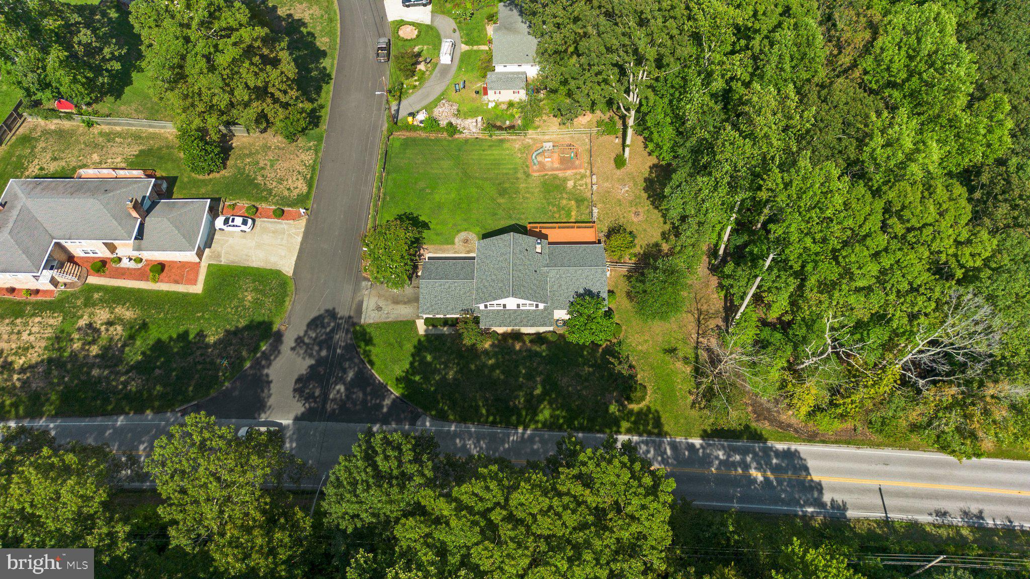 3135 BEARDS POINT ROAD