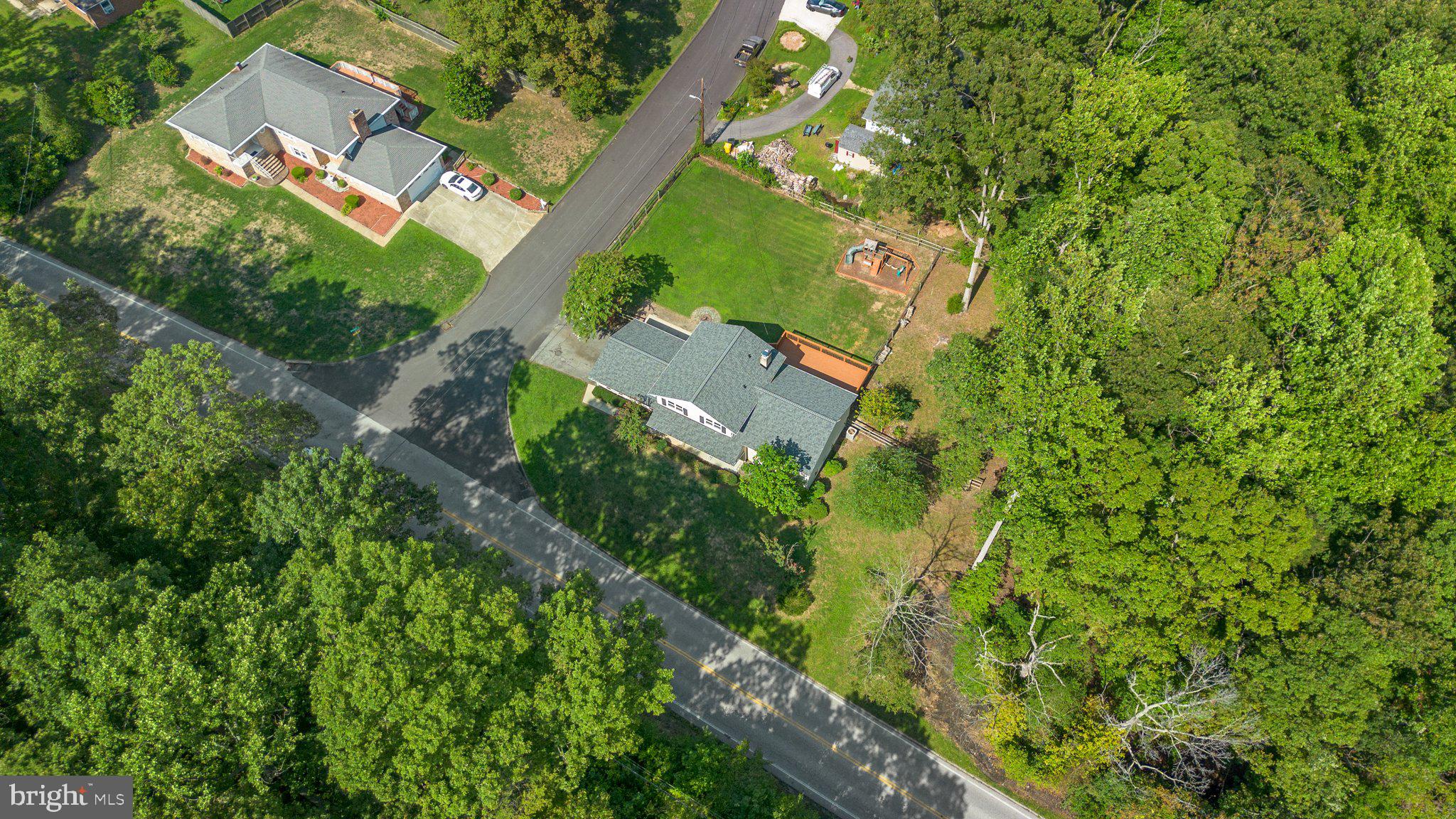 3135 BEARDS POINT ROAD