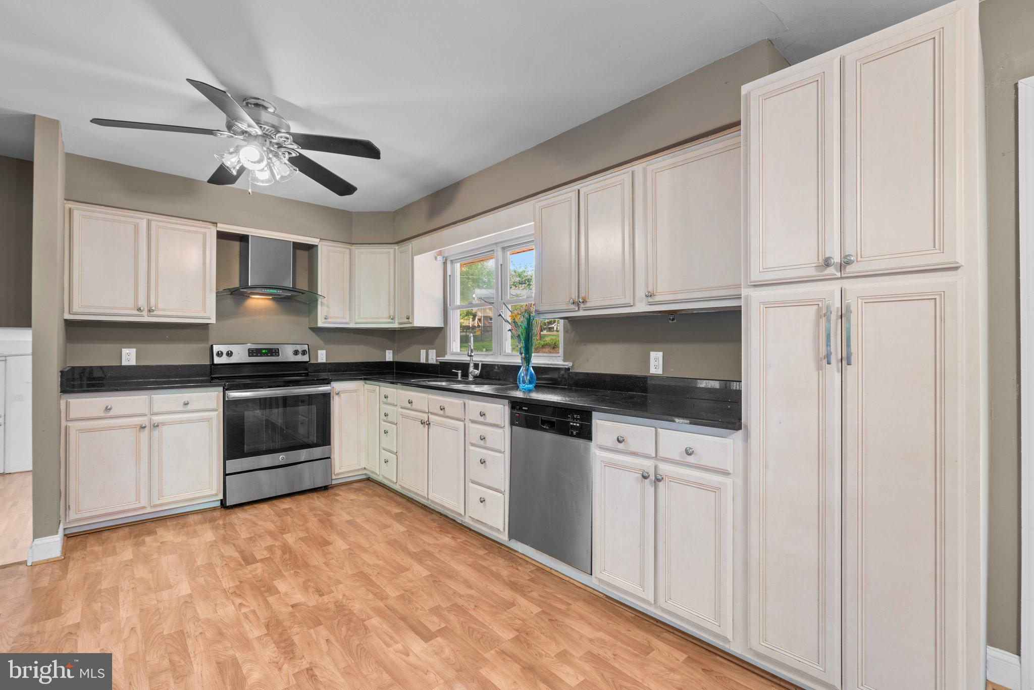 3135 BEARDS POINT ROAD