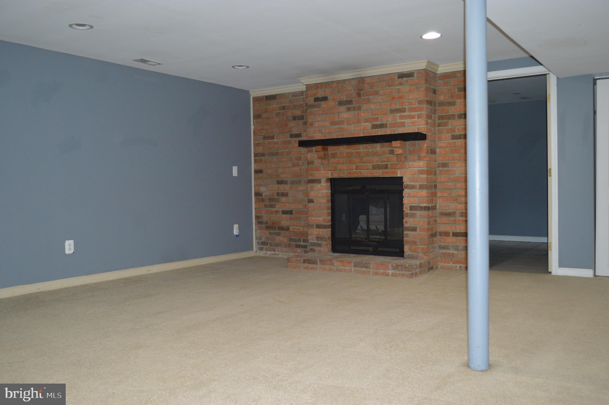 301 WHITMAN COURT
