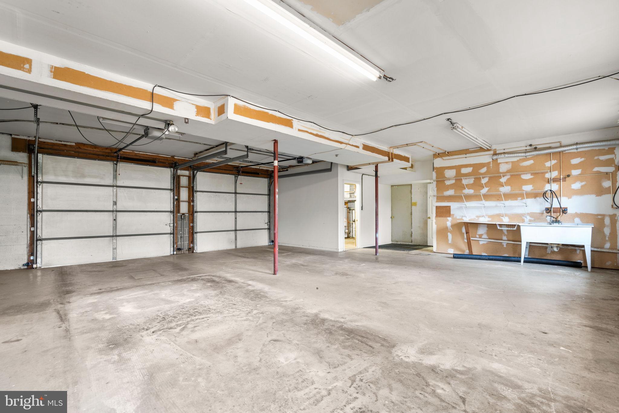 3707 COOL CREST DRIVE