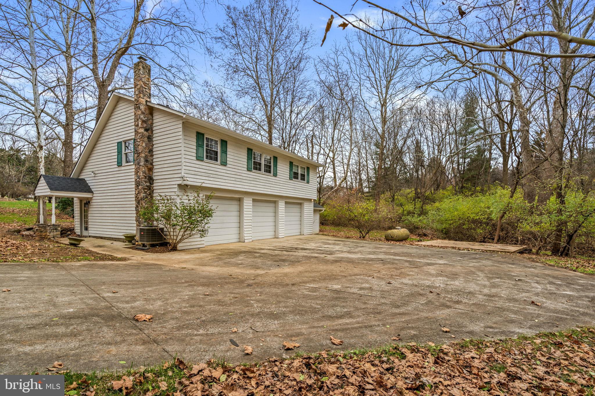 3707 COOL CREST DRIVE