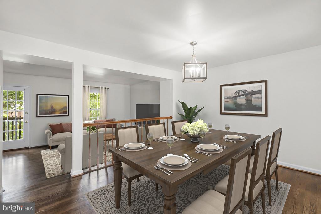 8039 HOLLOW REED COURT