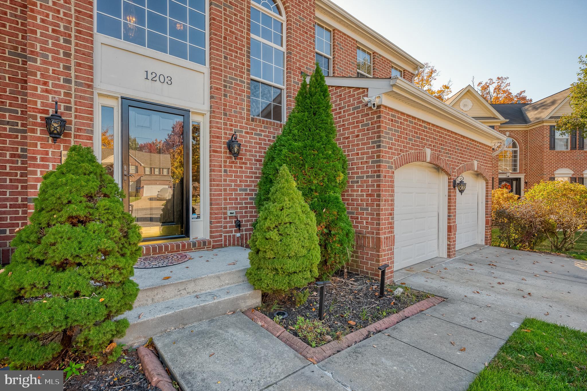 1203 LEEDS COURT
