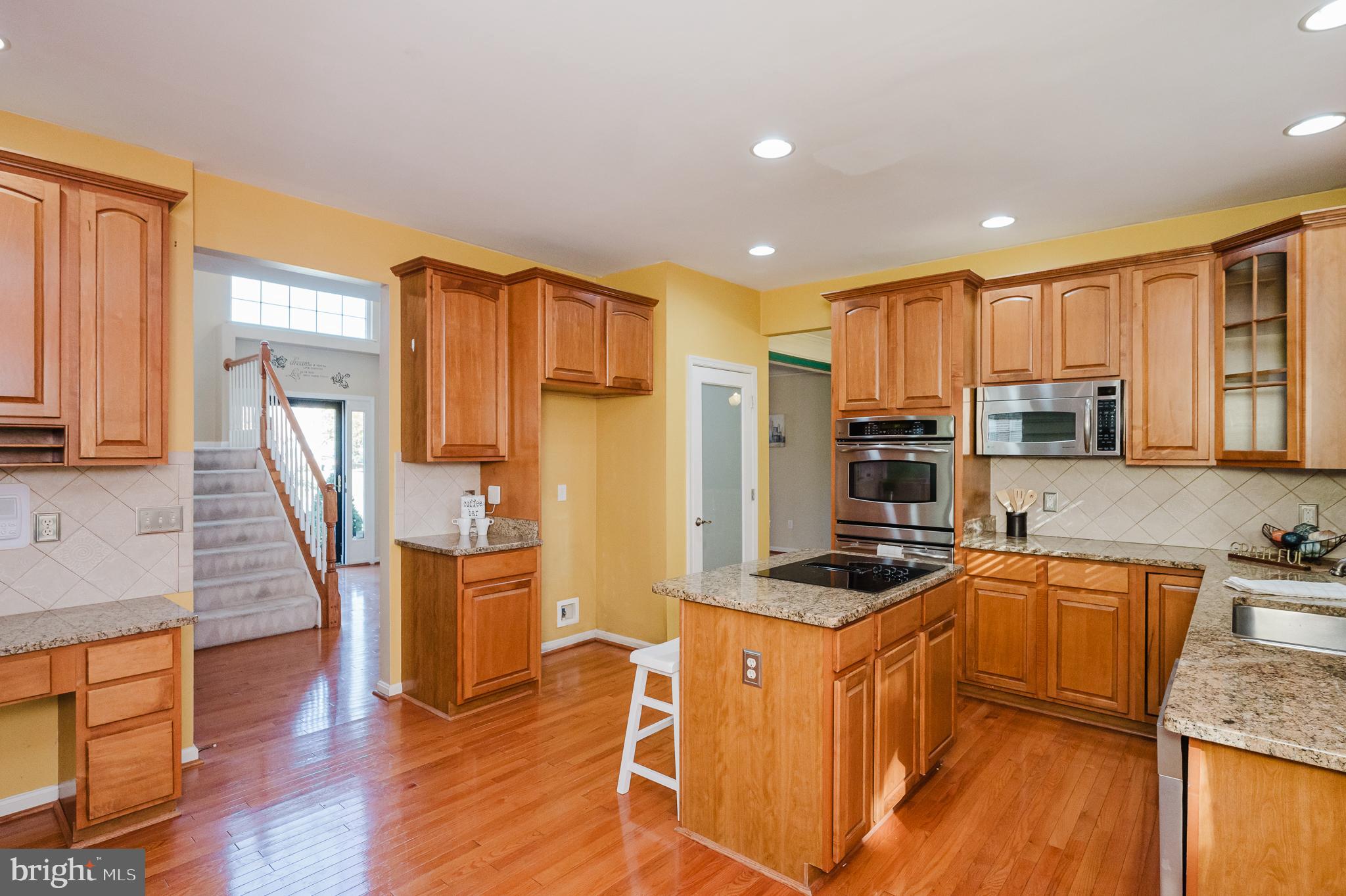 1203 LEEDS COURT