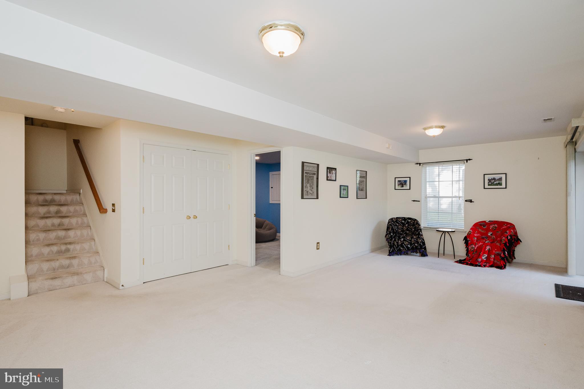 1203 LEEDS COURT