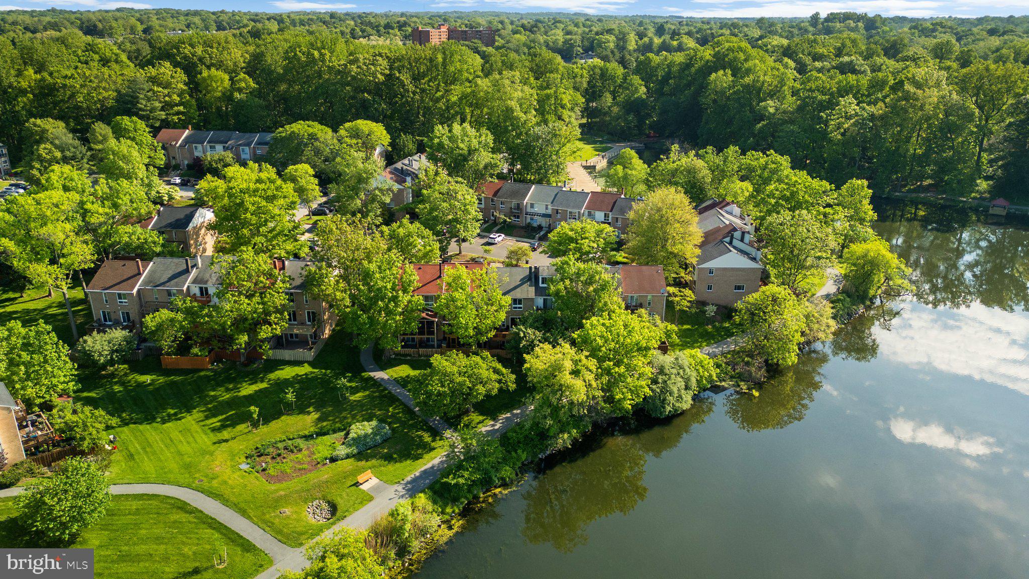 7256 DOCKSIDE LANE