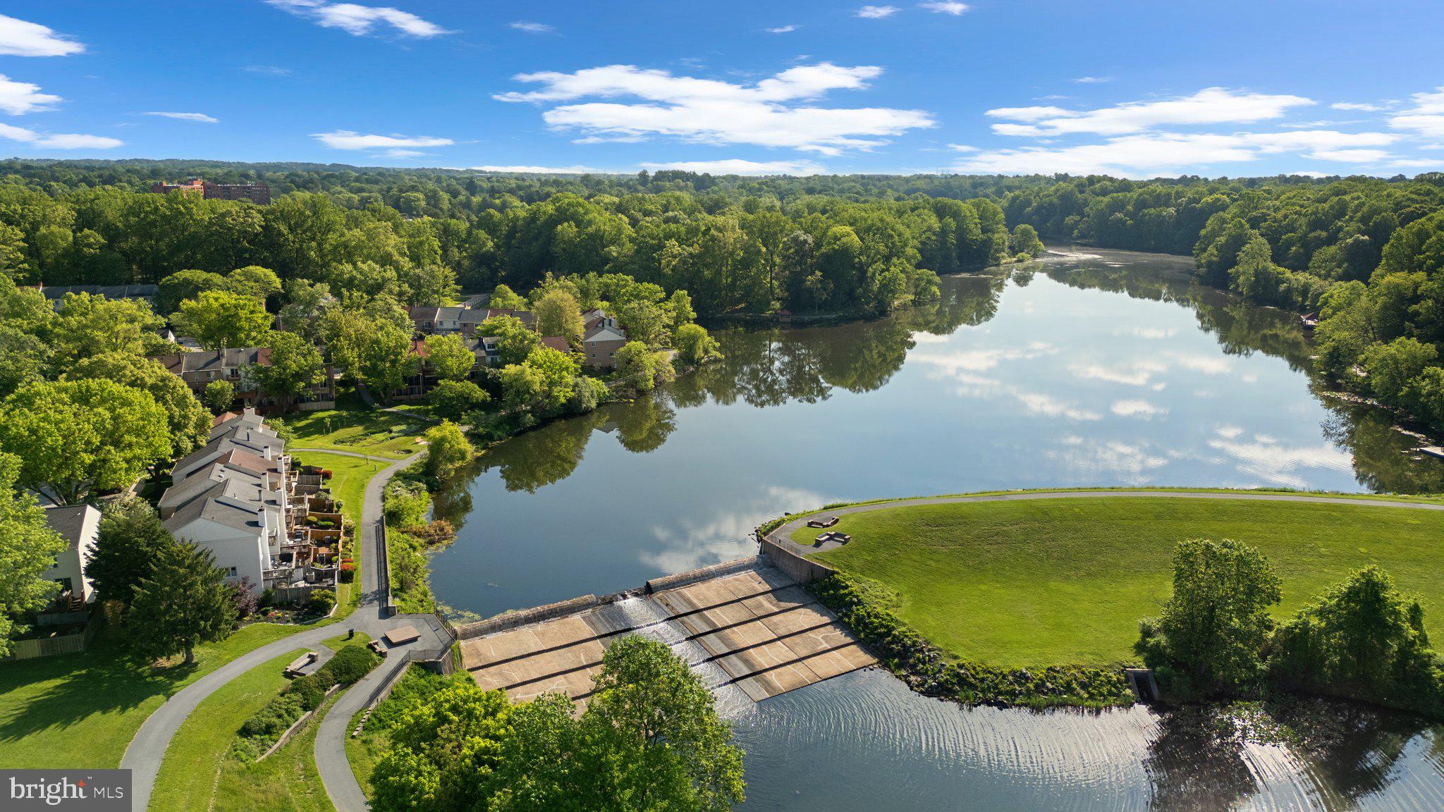 7256 DOCKSIDE LANE