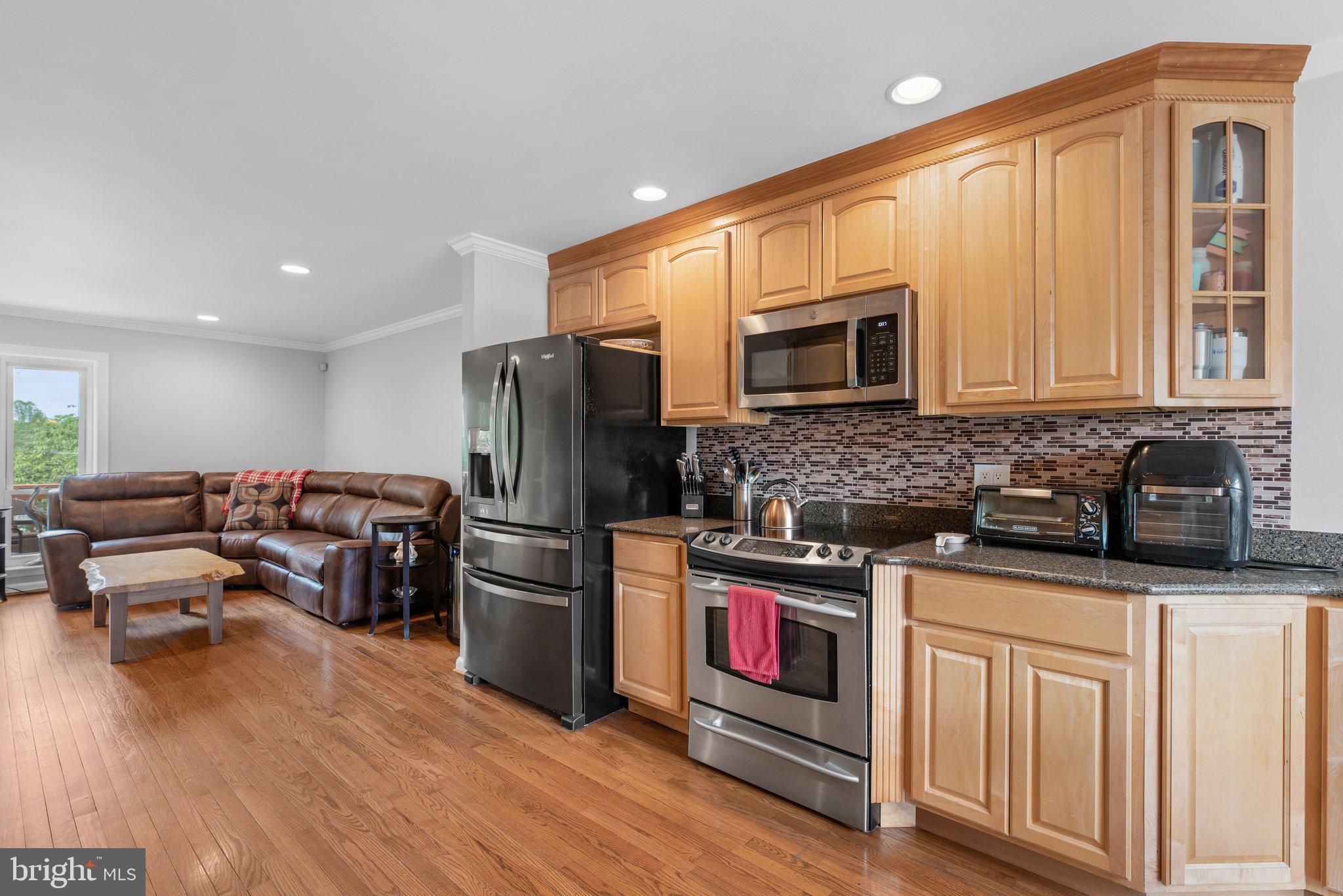 7256 DOCKSIDE LANE