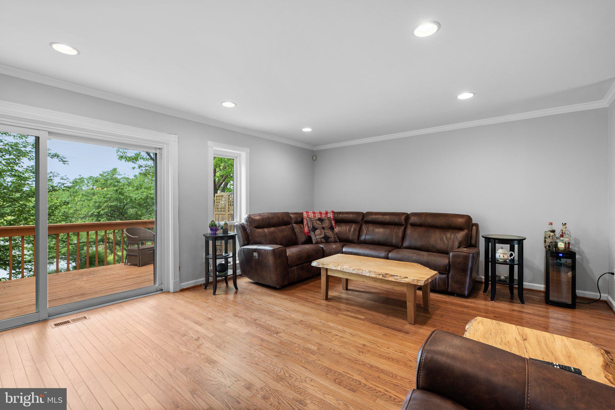 7256 DOCKSIDE LANE