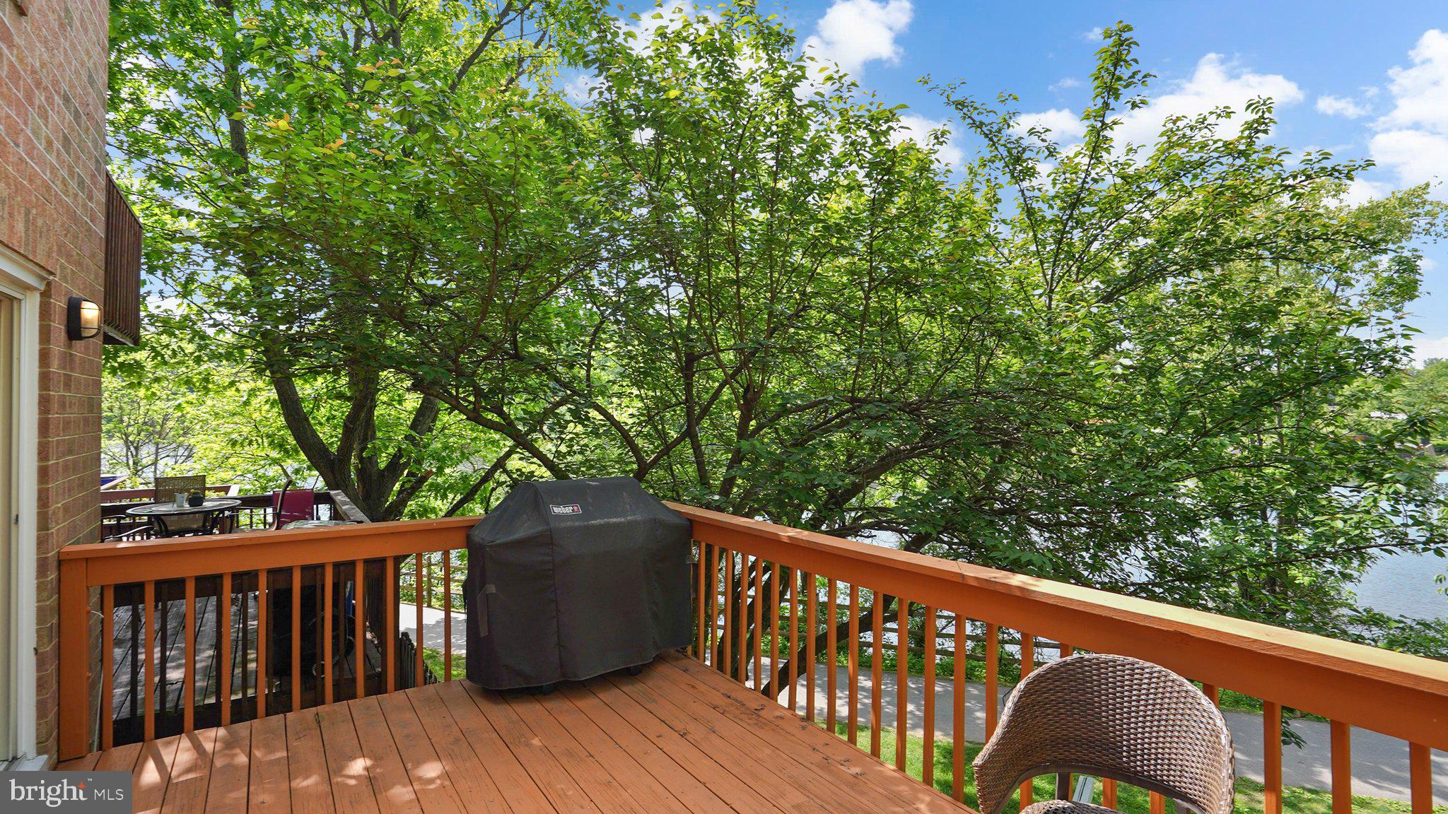 7256 DOCKSIDE LANE