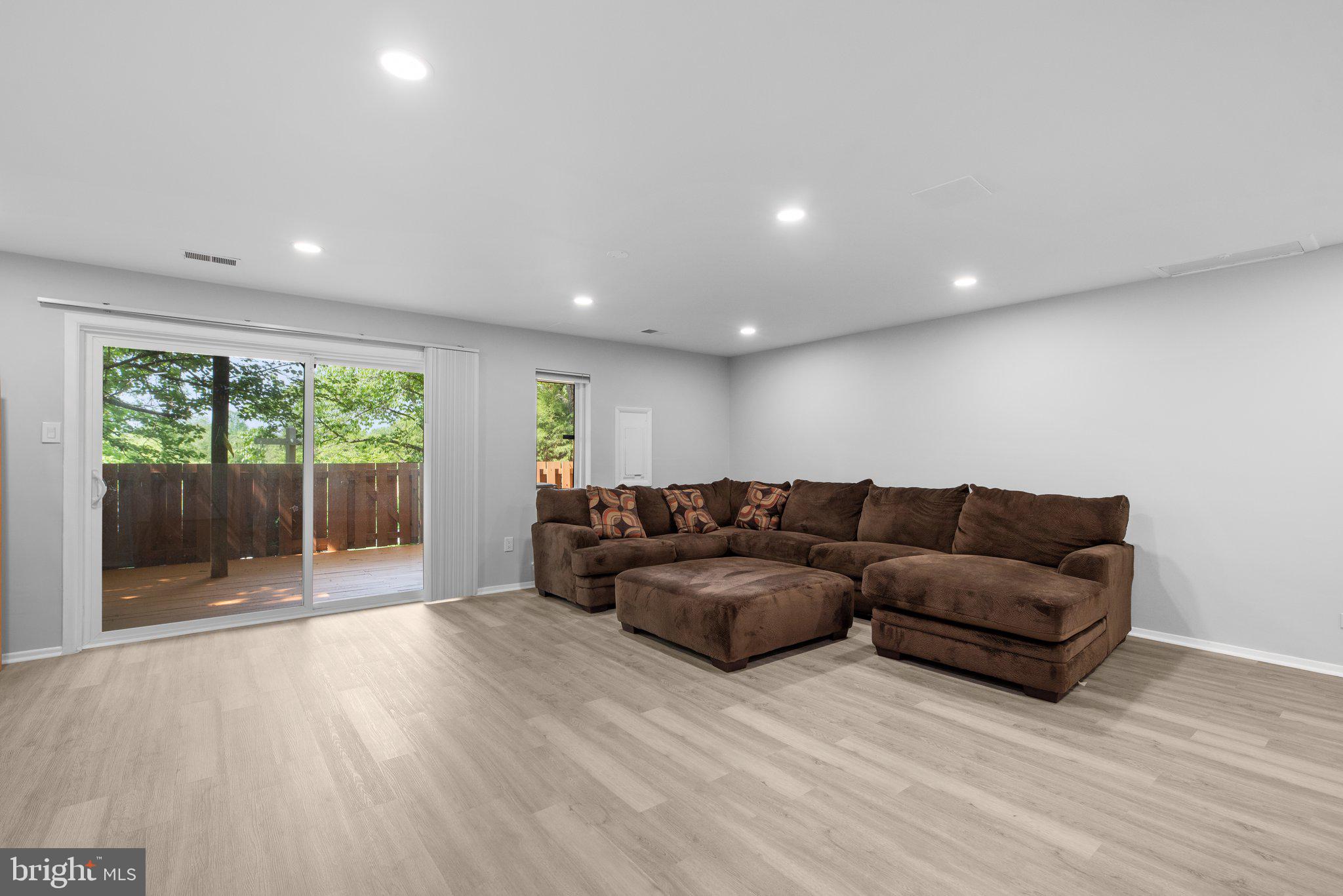 7256 DOCKSIDE LANE
