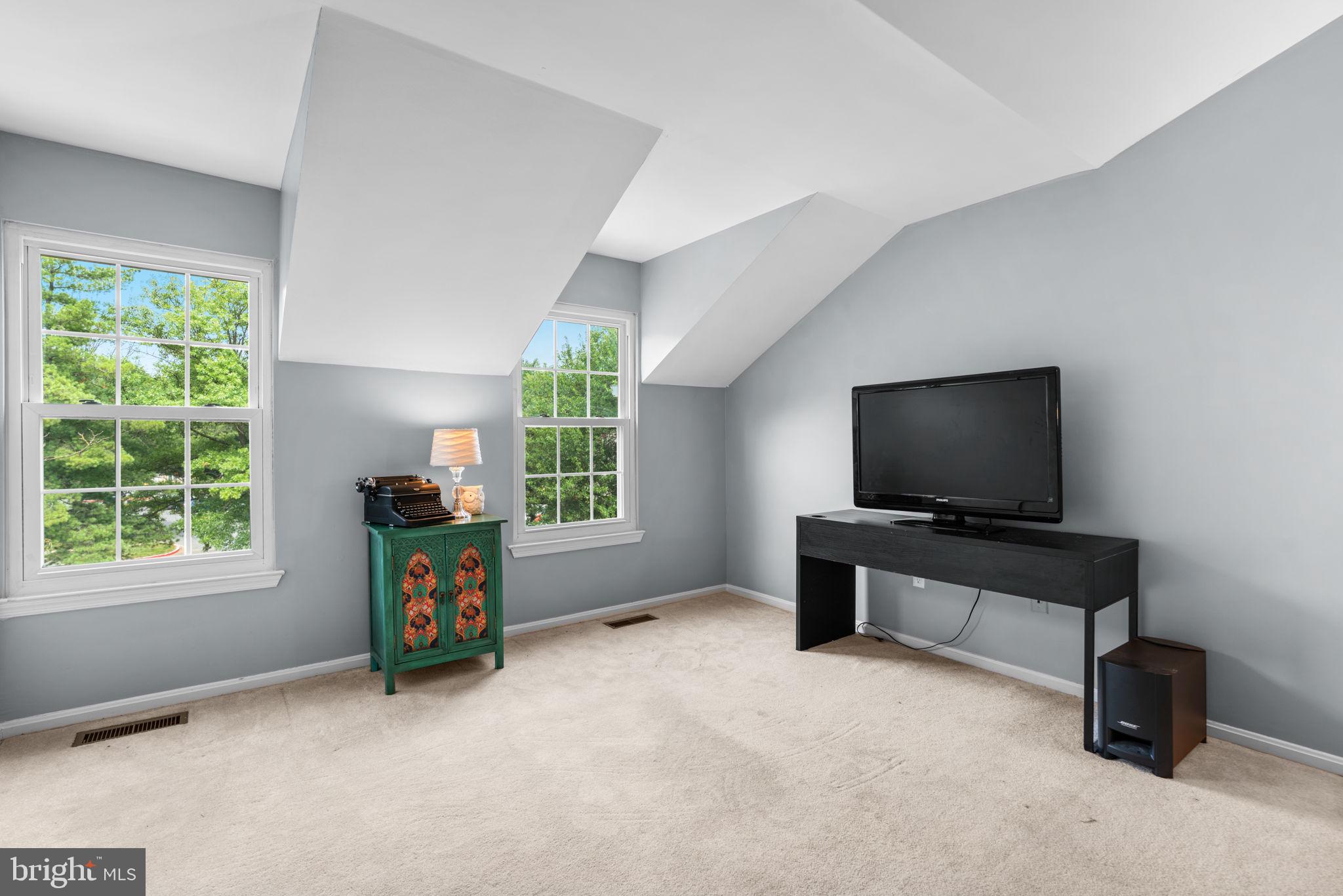 9619 HASTINGS DRIVE