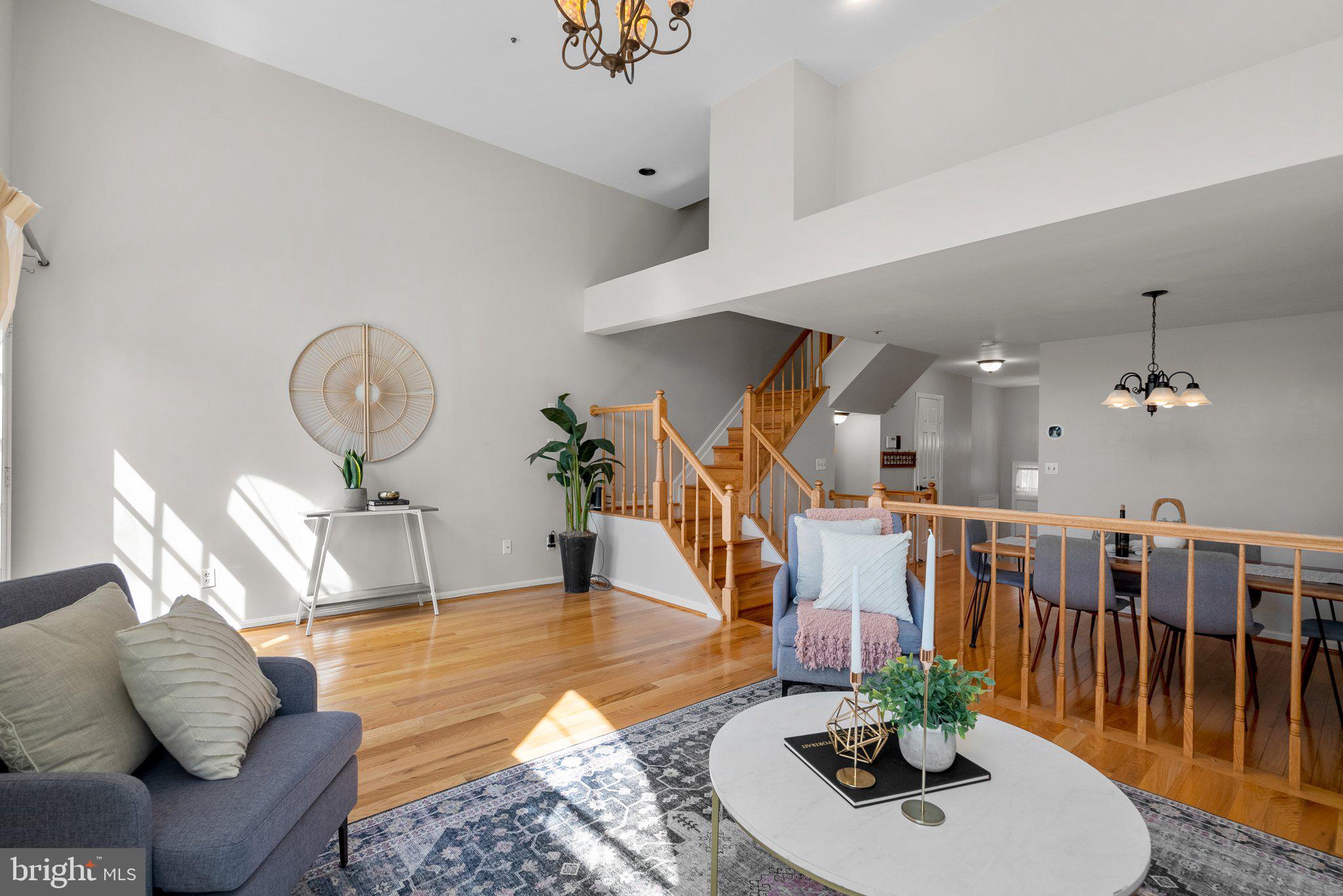 2035 WESTCHESTER DRIVE