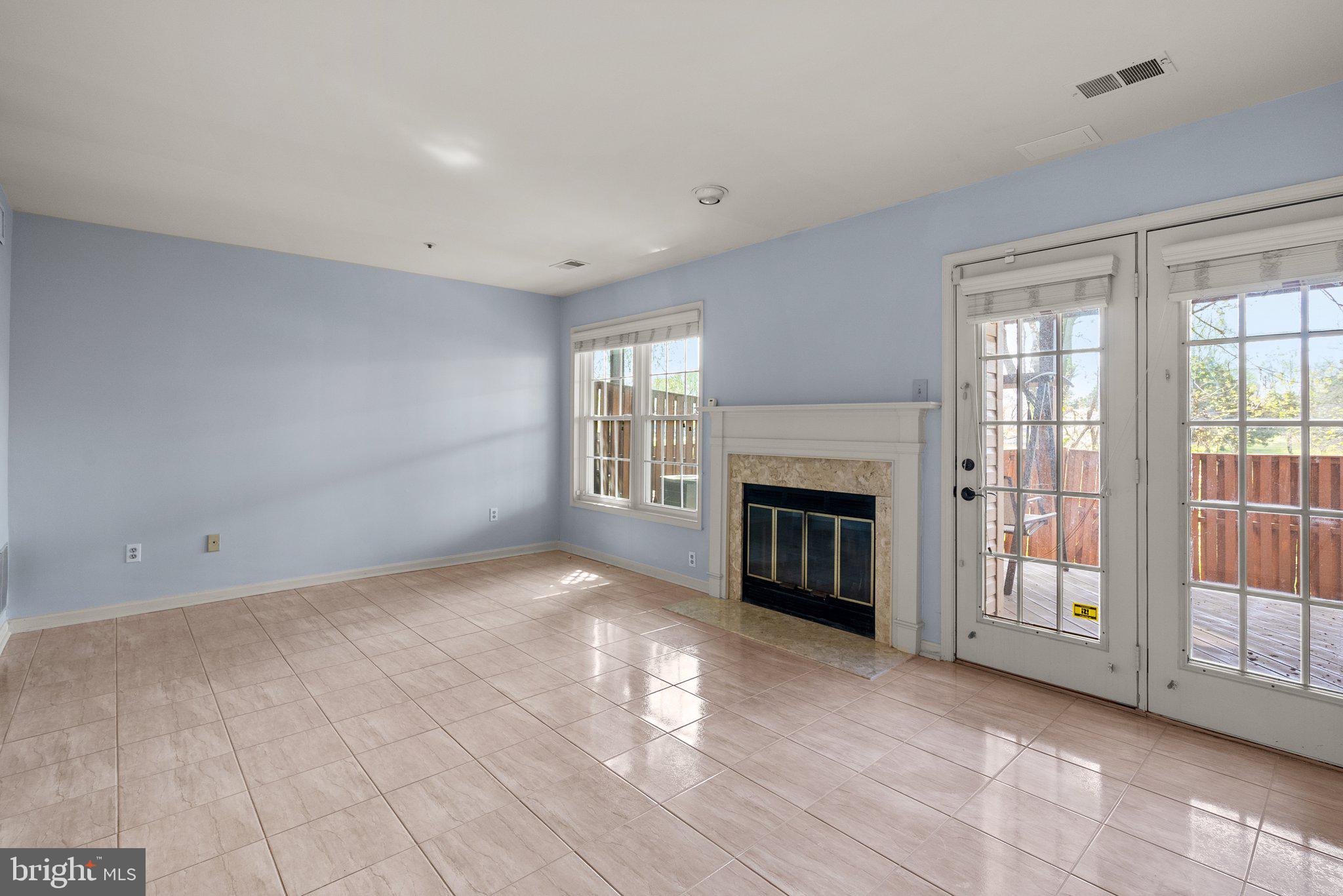 2035 WESTCHESTER DRIVE