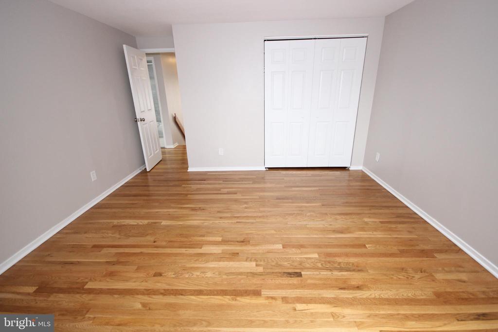 19115 ROMAN WAY