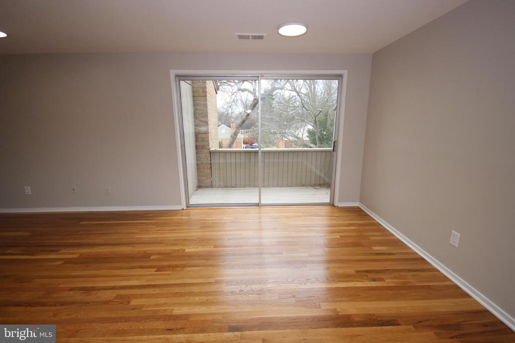 19115 ROMAN WAY